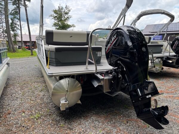 Princecraft LX 24 Q DH $10,000 OFF (2) - Image 3