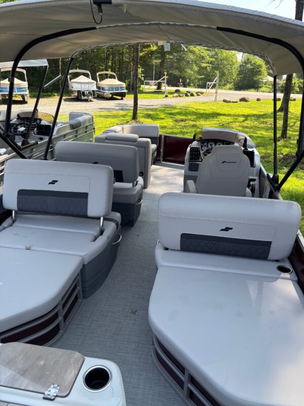 2025 Starcraft CX 23 RL 150hp $10,000 off - Image 4