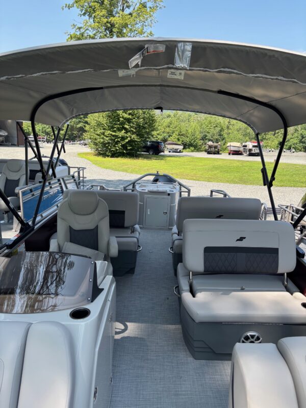 2025 Starcraft CX 23 RL 150hp $10,000 off - Image 5